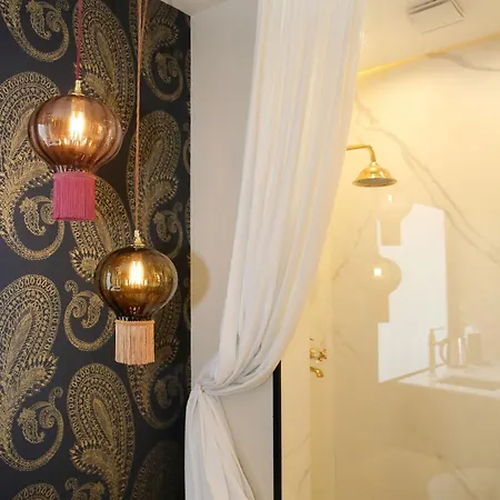 Cosy Proche Metro - 15 -2p Apartment