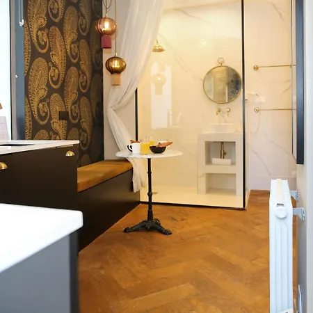 Apartman Cosy Proche Metro - 15 -2p *